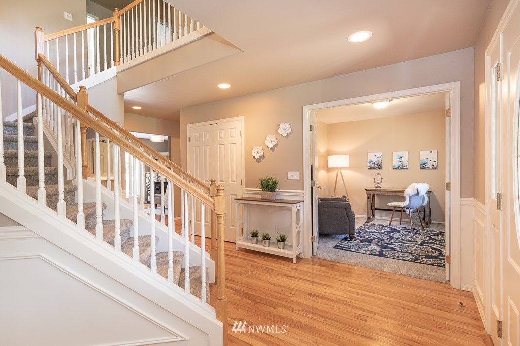 22227 53rd Avenue Southeast Bothell, WA 98021 - Photo 4 of 25