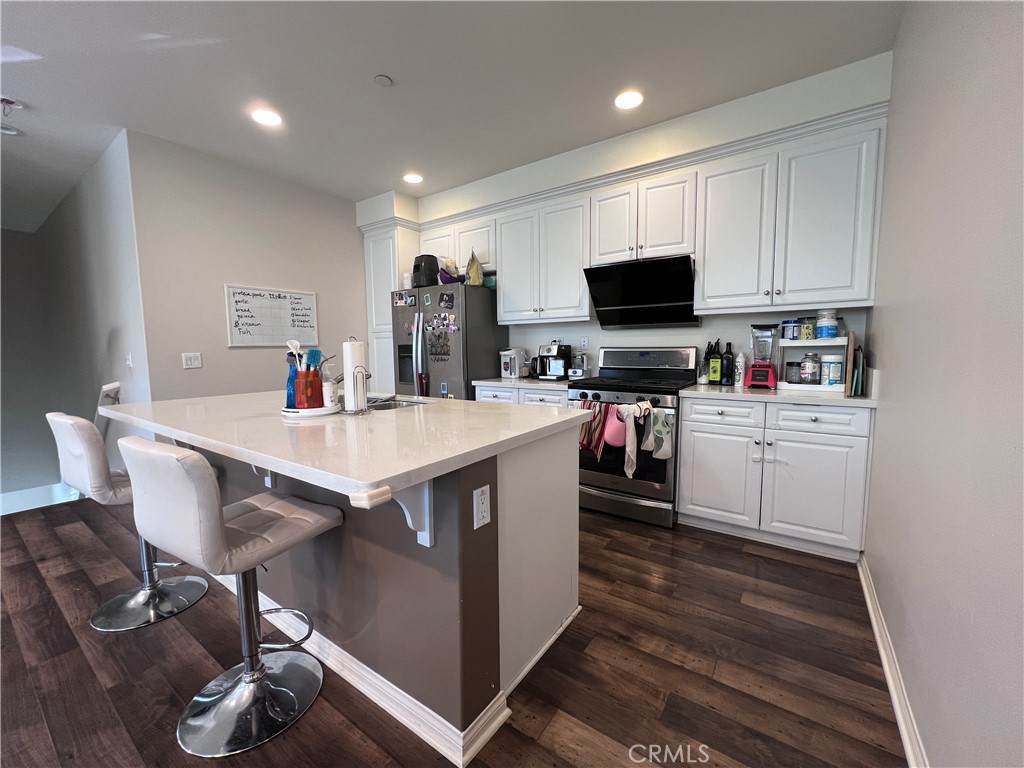 136 Neptune Irvine, CA 92618 - Photo 8 of 17