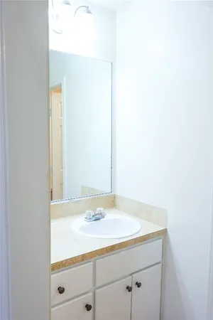 $3,499,000 | 722 Sharp Street, Franklin, TX 77856