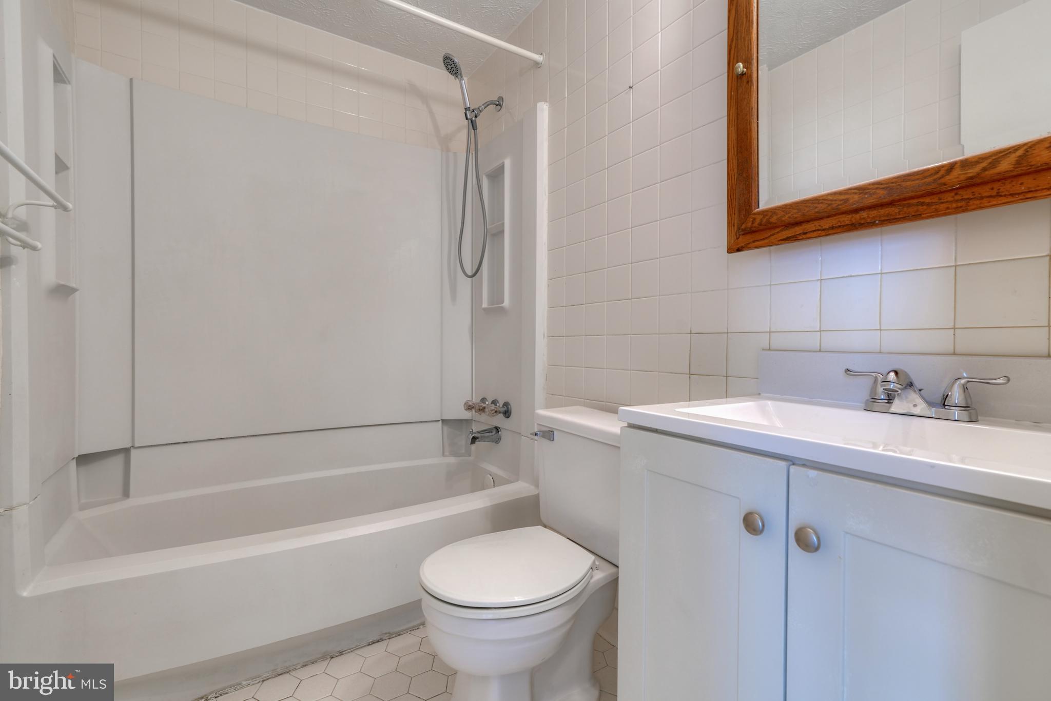 4000 Rustico Road Middle River, MD 21220 - Photo 20 of 27 Main bathroom