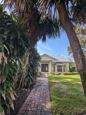 $4,975 | 8052 Oak Park, Orlando, FL 32819