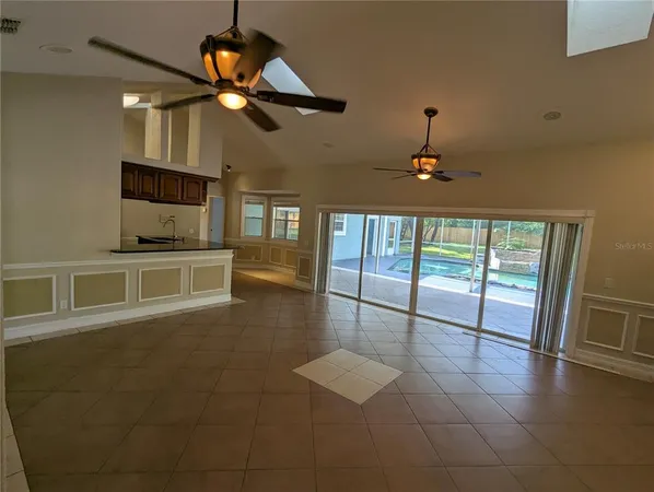 $4,975 | 8052 Oak Park, Orlando, FL 32819