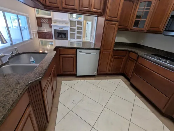 $4,975 | 8052 Oak Park, Orlando, FL 32819