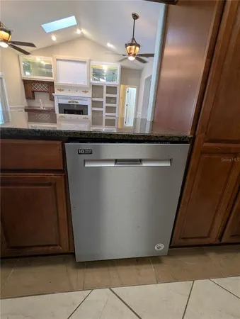 $4,975 | 8052 Oak Park, Orlando, FL 32819