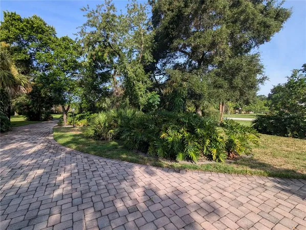 $4,975 | 8052 Oak Park, Orlando, FL 32819