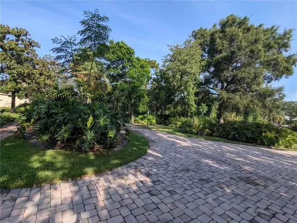 $4,975 | 8052 Oak Park, Orlando, FL 32819