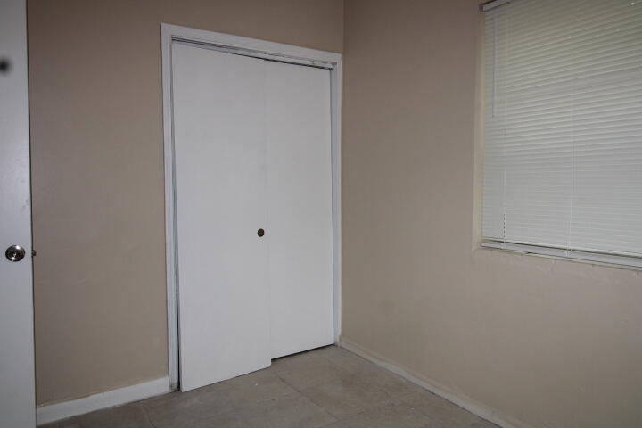 1417 West 32nd Street Riviera Beach, FL 33404 - Photo 12 of 16 IMG_1145