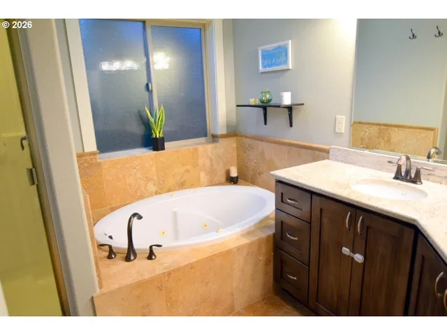 $449,900 | 2335 Maplewood Drive South, Salem, OR 97302