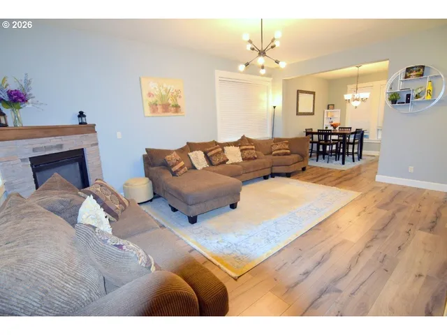 $449,900 | 2335 Maplewood Drive South, Salem, OR 97302