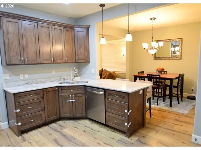 $449,900 | 2335 Maplewood Drive South, Salem, OR 97302