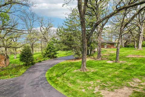 $549,900 | 27942 West Flynn Creek Drive, Barrington, IL 60010