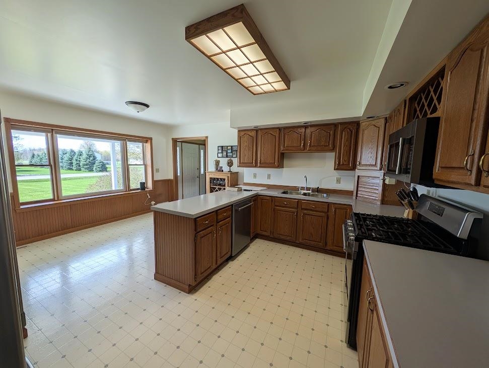 285 Delta Road Freeland, MI 48623 - Photo 6 of 38 Gallery Image 6