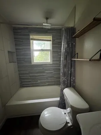 $199,000 | 2011 North Hines Road, Independence, MO 64058