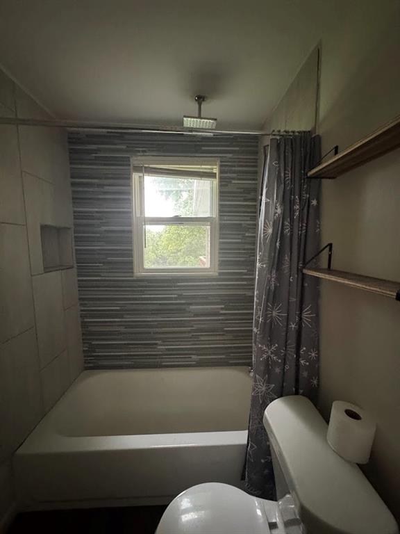 2011 North Hines Road Independence, MO 64058 - Photo 13 of 26