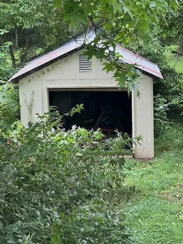 $210,000 | 2011 North Hines Road, Independence, MO 64058