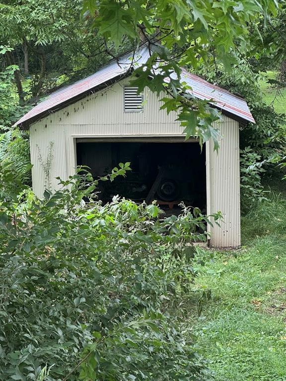 2011 North Hines Road Independence, MO 64058 - Photo 24 of 26