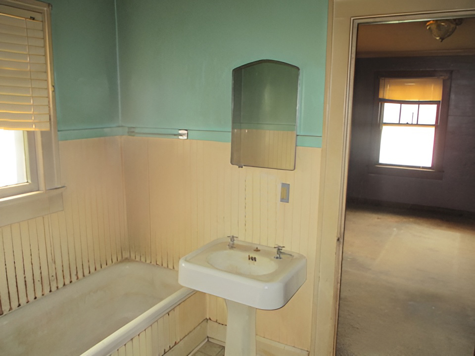 3439 Main Street Anderson, IN 46013 - Photo 16 of 22 Gallery Image 16