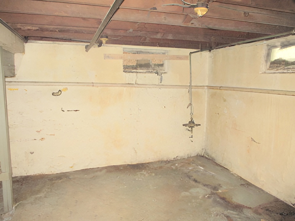 3439 Main Street Anderson, IN 46013 - Photo 17 of 22 Gallery Image 17