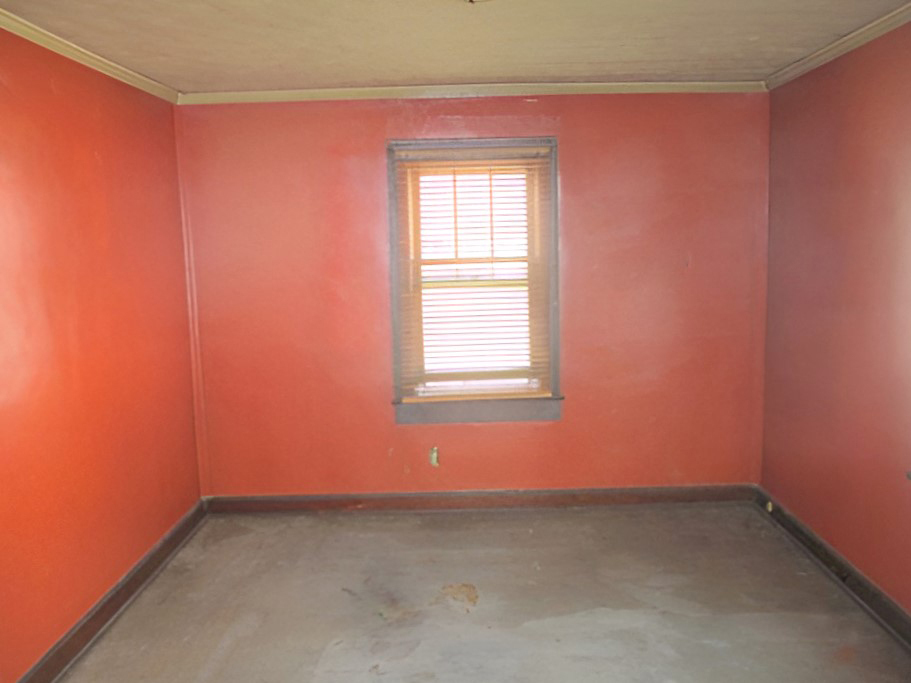 3439 Main Street Anderson, IN 46013 - Photo 10 of 22 Gallery Image 10