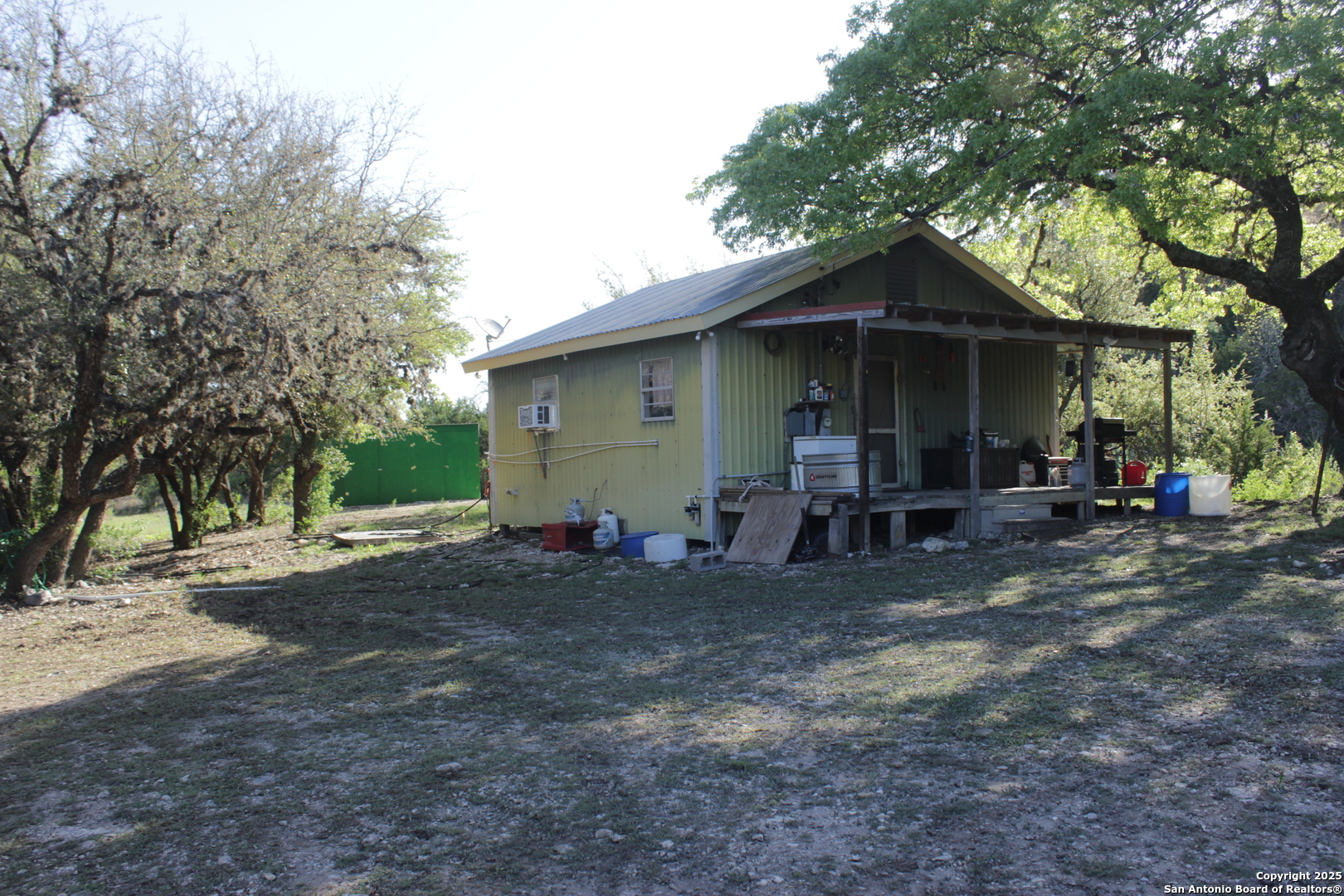 1976 Cedar Creek Road Leakey, TX 78873 - Photo 5 of 21 Gallery Image 5