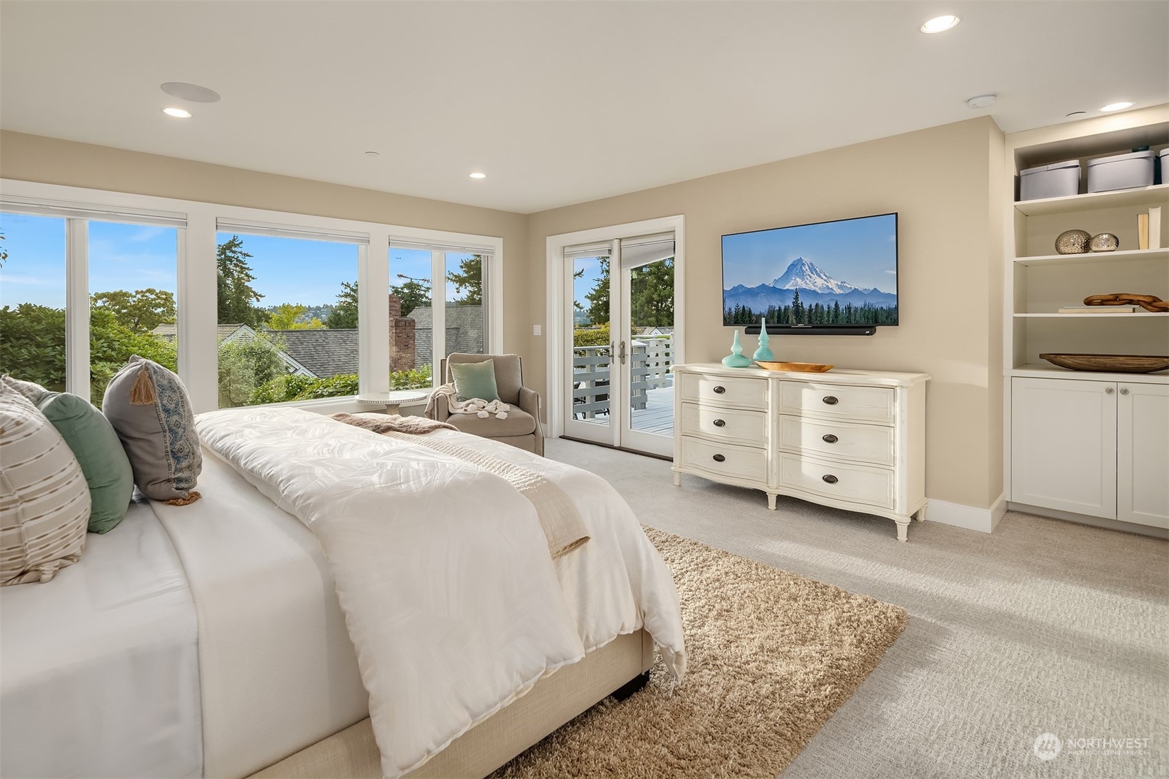 7230 West Ridge Road Mercer Island, WA 98040 - Photo 24 of 40 Gallery Image 24