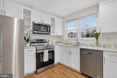 $599,900 | 3421 Memorial Street, Alexandria, VA 22306