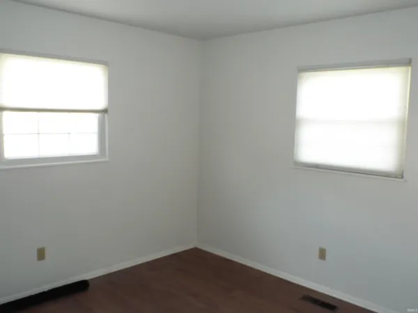 $179,999 | 7629 Kingsway Drive, Fort Wayne, IN 46819