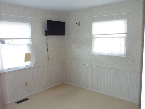 $179,999 | 7629 Kingsway Drive, Fort Wayne, IN 46819