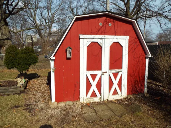 $179,999 | 7629 Kingsway Drive, Fort Wayne, IN 46819