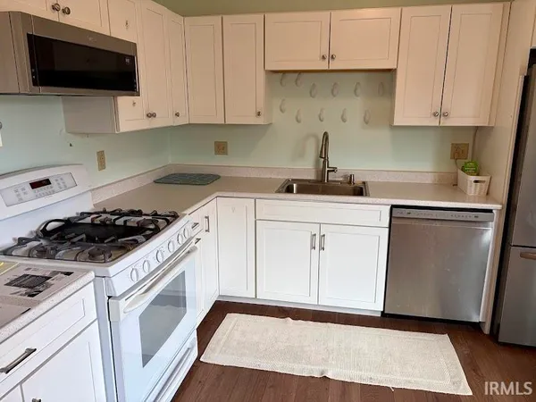 $179,999 | 7629 Kingsway Drive, Fort Wayne, IN 46819