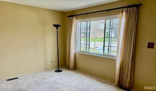 $179,999 | 7629 Kingsway Drive, Fort Wayne, IN 46819