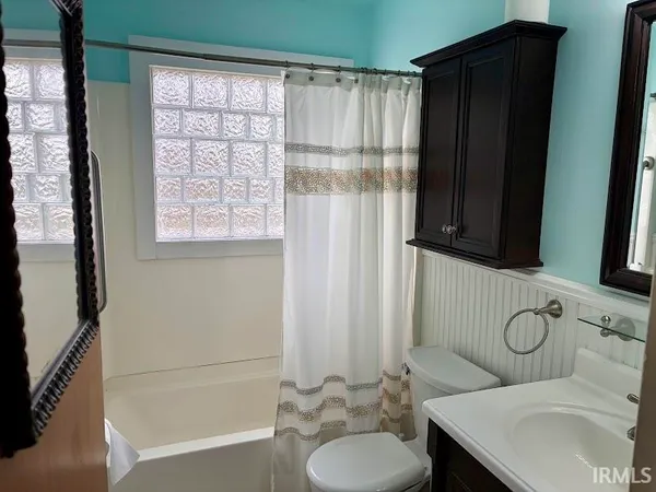 $179,999 | 7629 Kingsway Drive, Fort Wayne, IN 46819