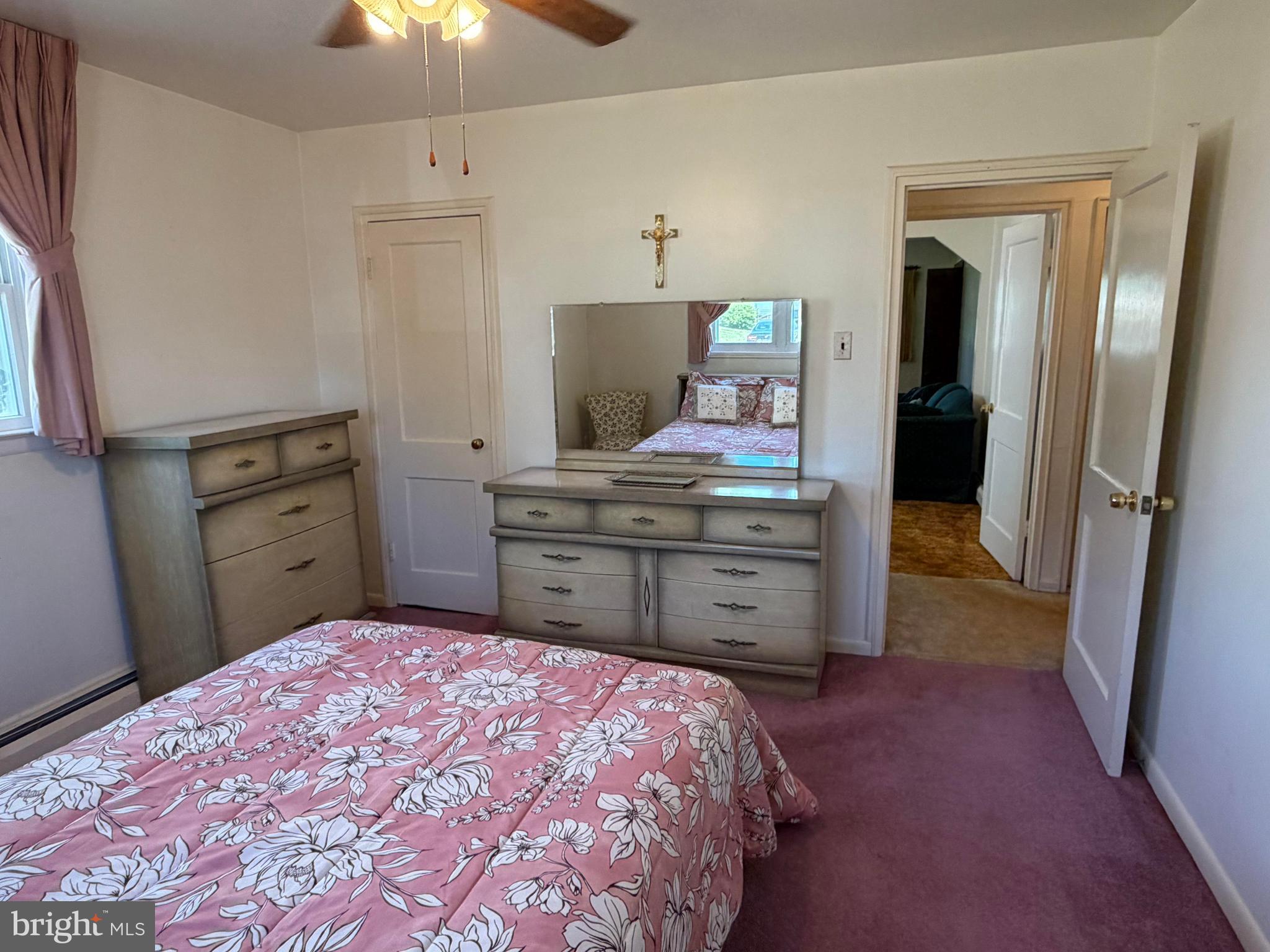 2608 Wood Road Secane, PA 19018 - Photo 9 of 33 with ceiling fan & closet