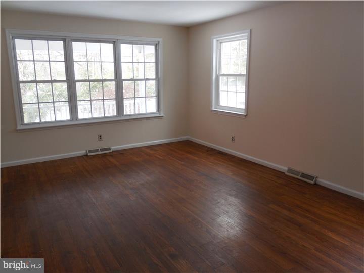 79 Christopher Mill Road Medford, NJ 08055 - Photo 4 of 24 Gallery Image 4
