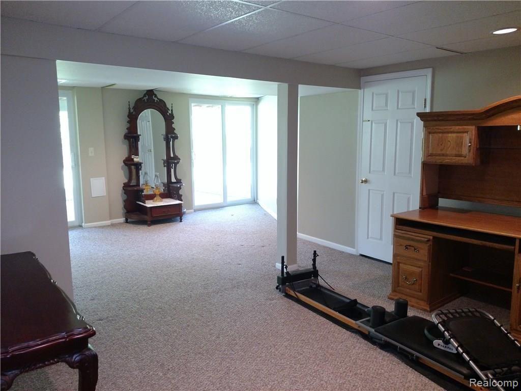 358 Arlington Drive Rochester Hills, MI 48307 - Photo 10 of 20