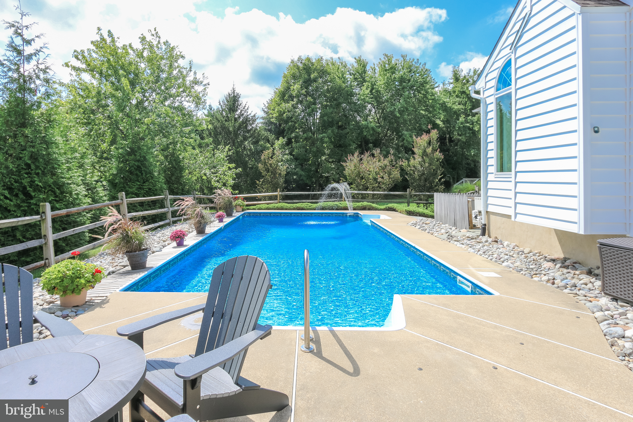 6 Rita Court Newark, DE 19702 - Photo 27 of 29 There's still time to enjoy the pool!