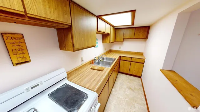 $284,900 | 3964 North Lake Road 24 East, Monticello, IN 47960