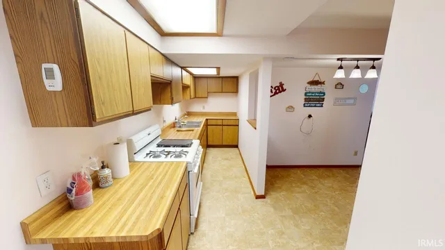 $284,900 | 3964 North Lake Road 24 East, Monticello, IN 47960