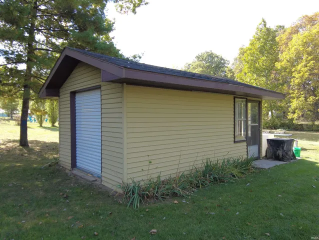 $284,900 | 3964 North Lake Road 24 East, Monticello, IN 47960