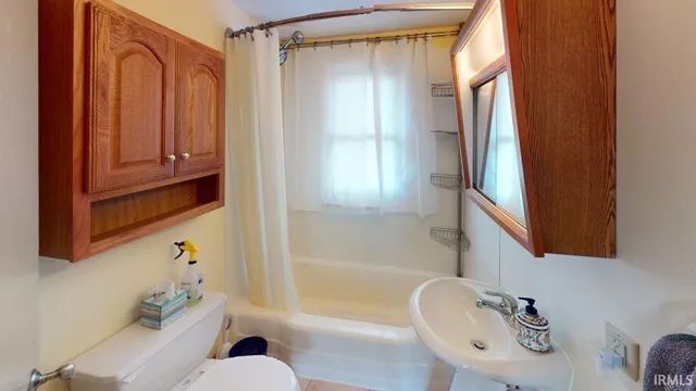 $284,900 | 3964 North Lake Road 24 East, Monticello, IN 47960