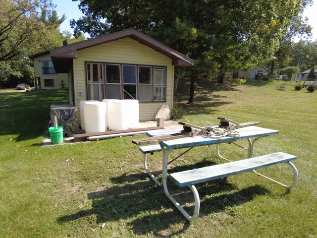 $284,900 | 3964 North Lake Road 24 East, Monticello, IN 47960