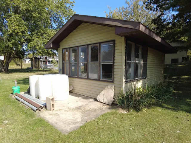 $284,900 | 3964 North Lake Road 24 East, Monticello, IN 47960