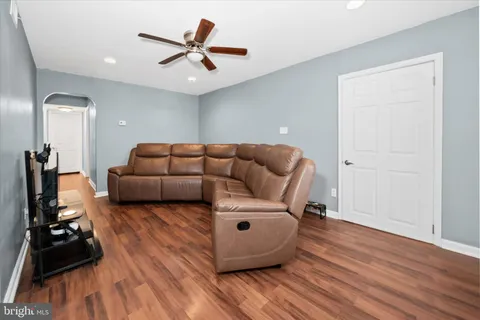 $269,900 | 31 Lea Road, New Castle, DE 19720