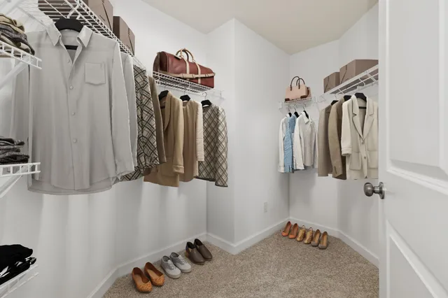 $562,800 | 1924 Ironwood Drive, Carver, MN 55315