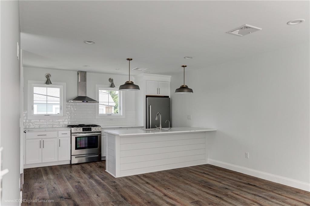 13 Nobert Street, Unit 1 Warren, RI 02885 - Photo 3 of 34