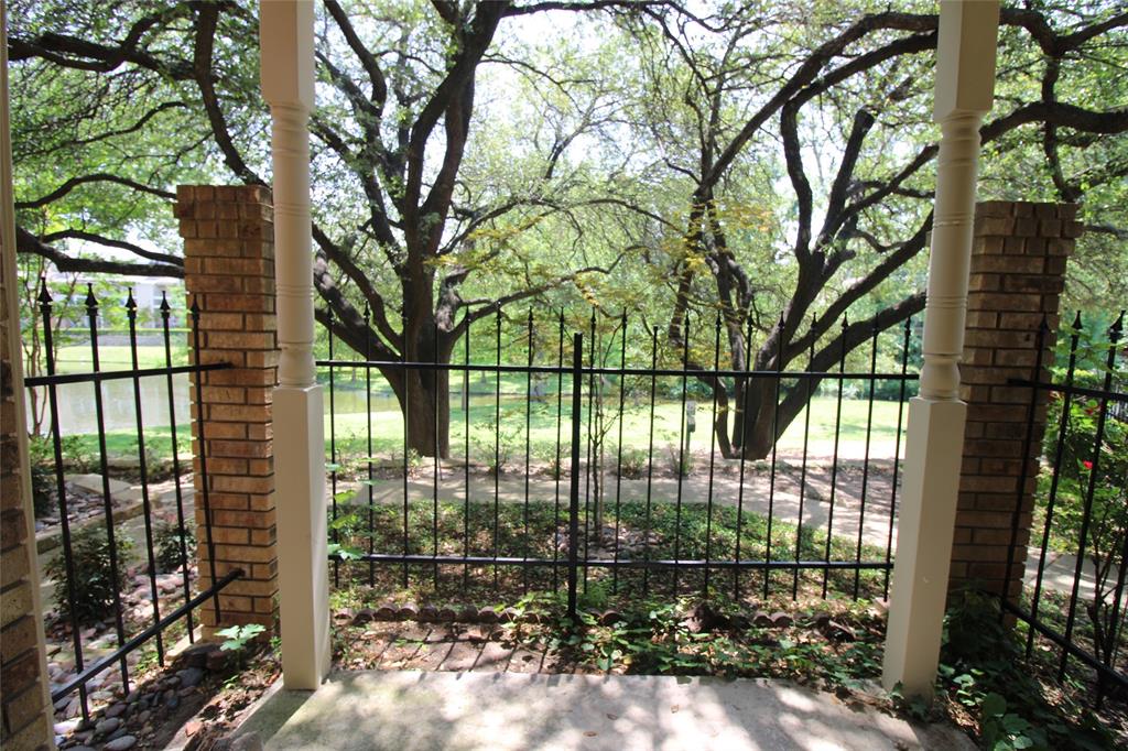 14333 Preston Road, Unit 1304 Dallas, TX 75254 - Photo 13 of 40 a view of a yard