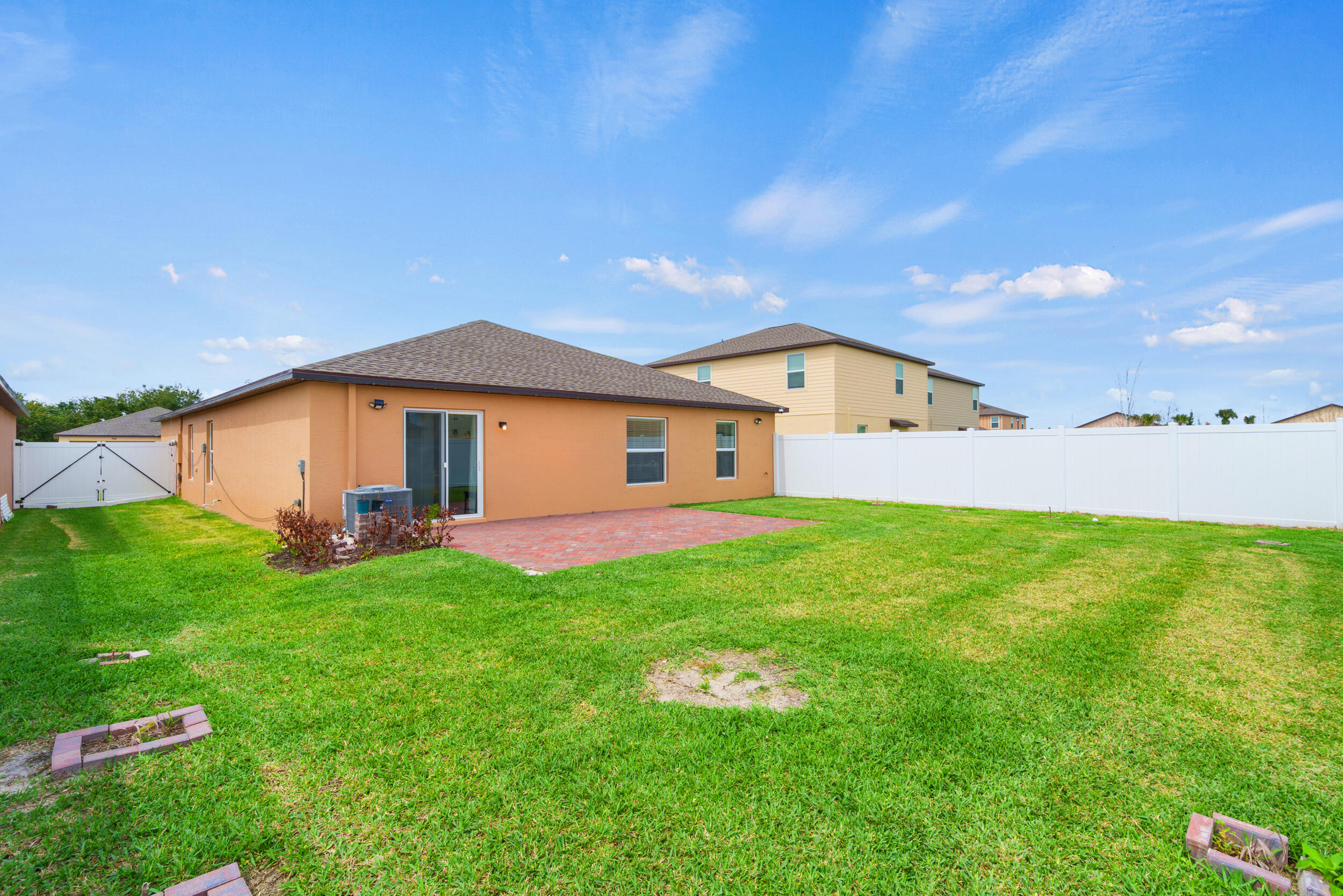 701 Carlyle Way Fort Pierce, FL 34947 - Photo 43 of 61 43_dsc04431