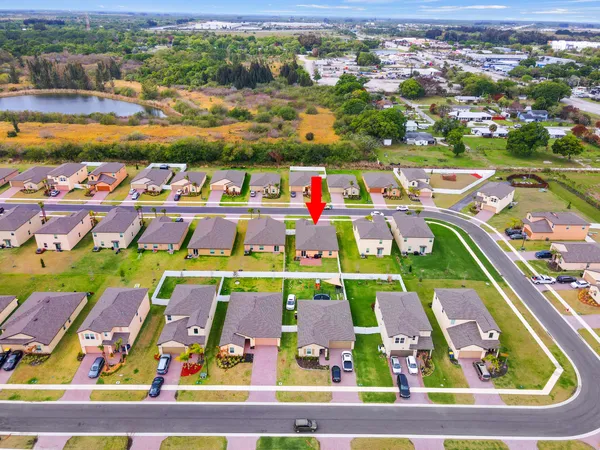 $2,700 | 701 Carlyle Way, Fort Pierce, FL 34947