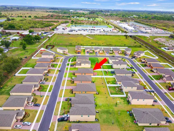 $2,700 | 701 Carlyle Way, Fort Pierce, FL 34947