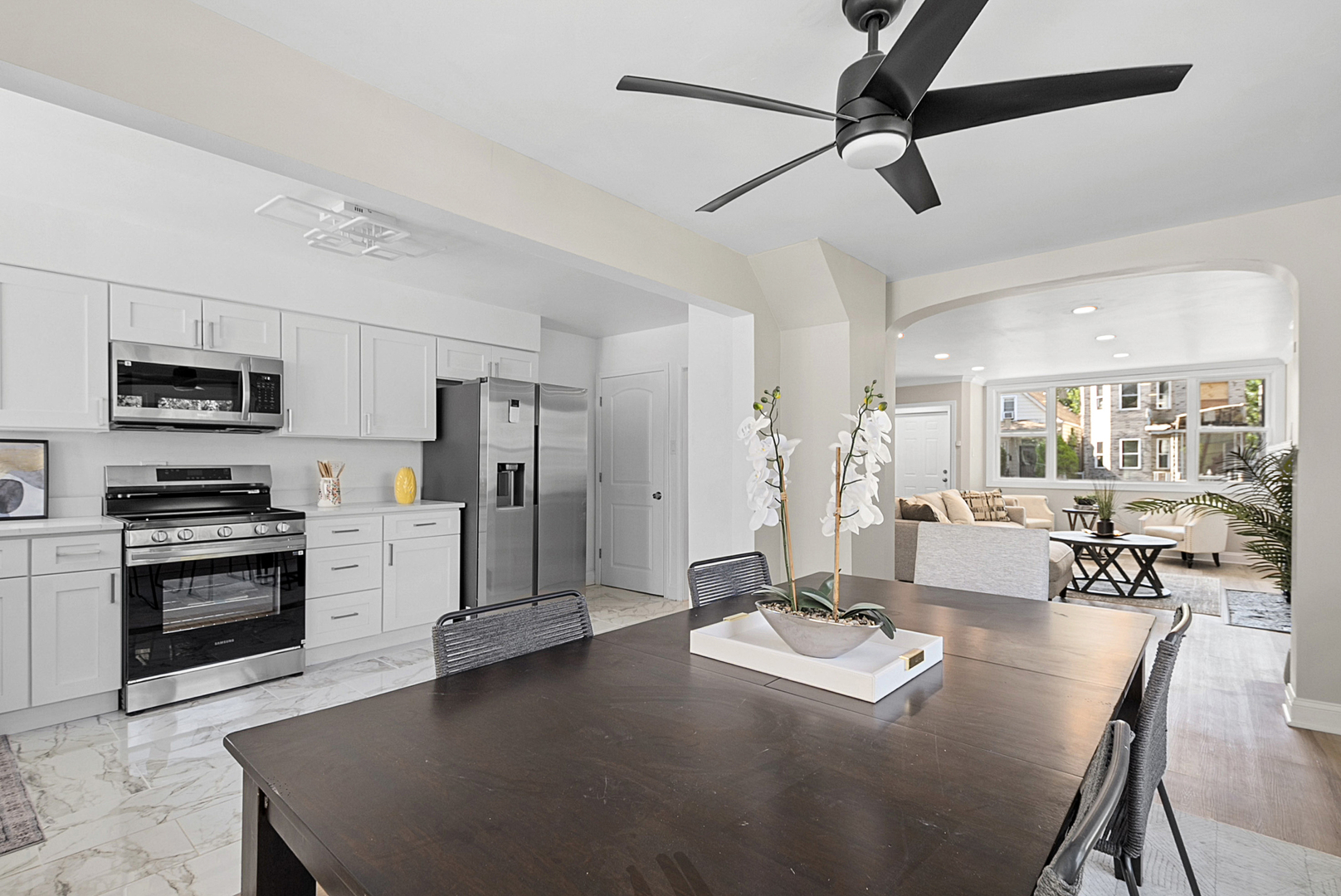 7225 South Sangamon Street Chicago, IL 60621 - Photo 11 of 26 Gallery Image 11